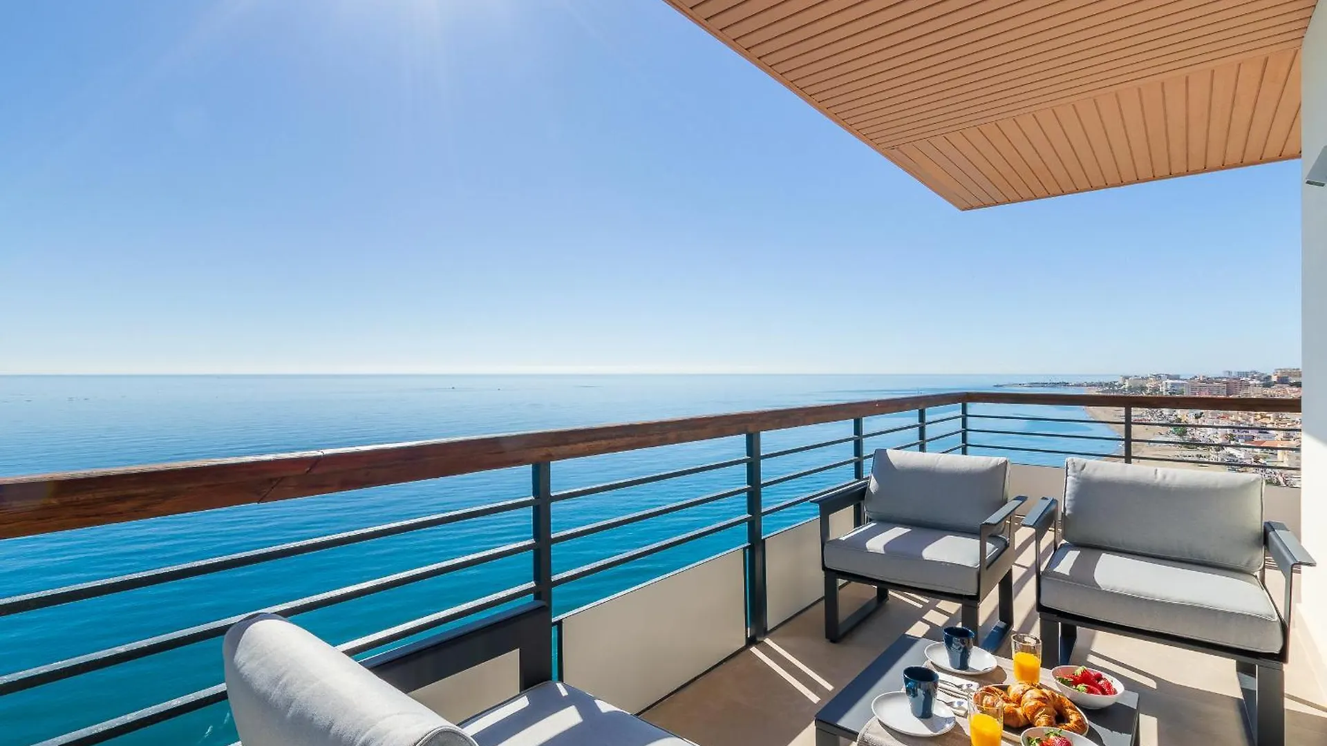 Santa Clara Modern & Exclusive Seafront Apartment Torremolinos 0*,  Spain