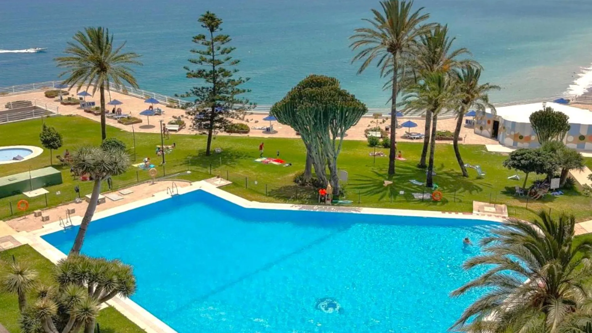 Santa Clara Modern & Exclusive Seafront Apartment Torremolinos