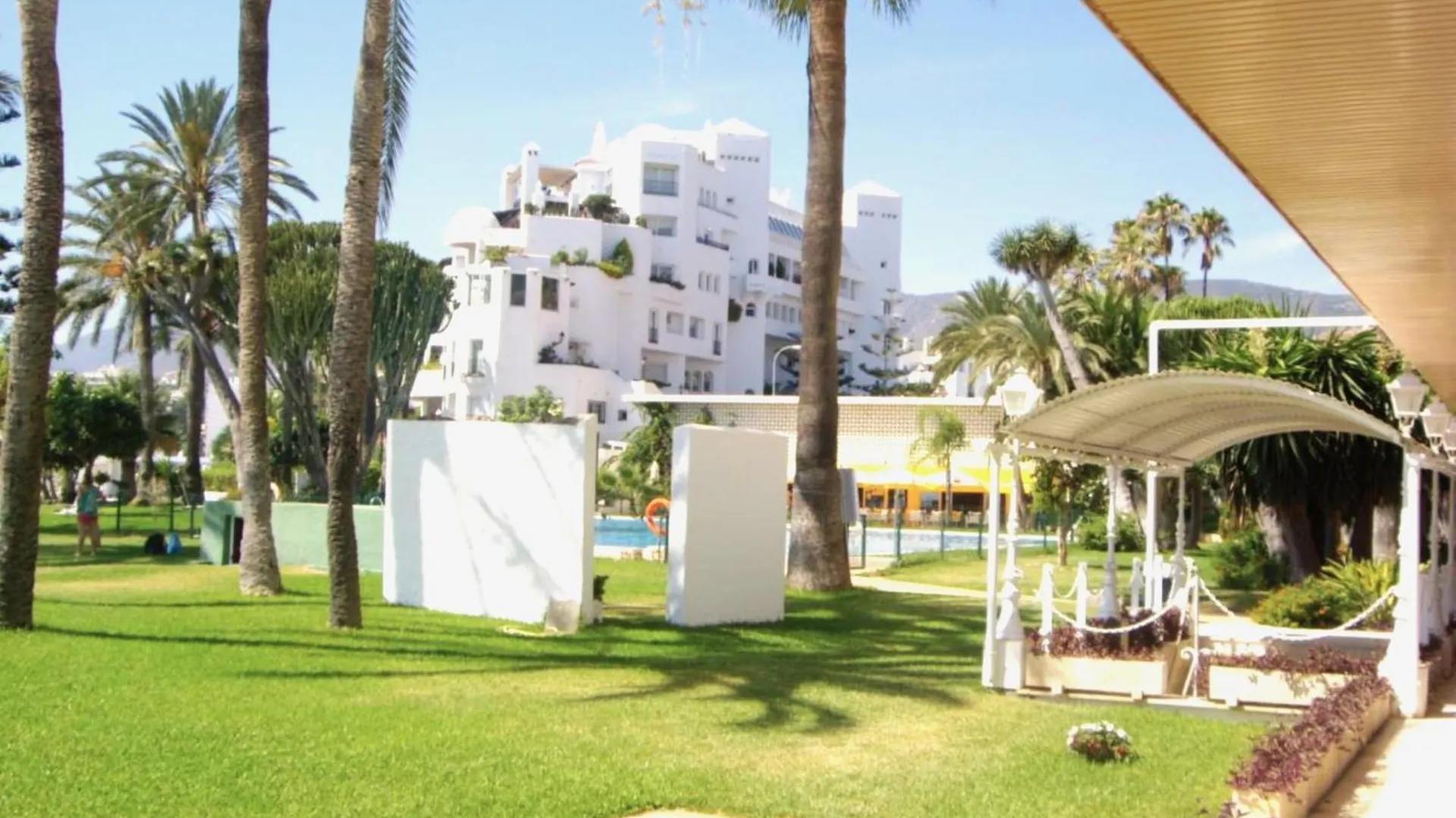 Santa Clara Modern & Exclusive Seafront Apartment Torremolinos