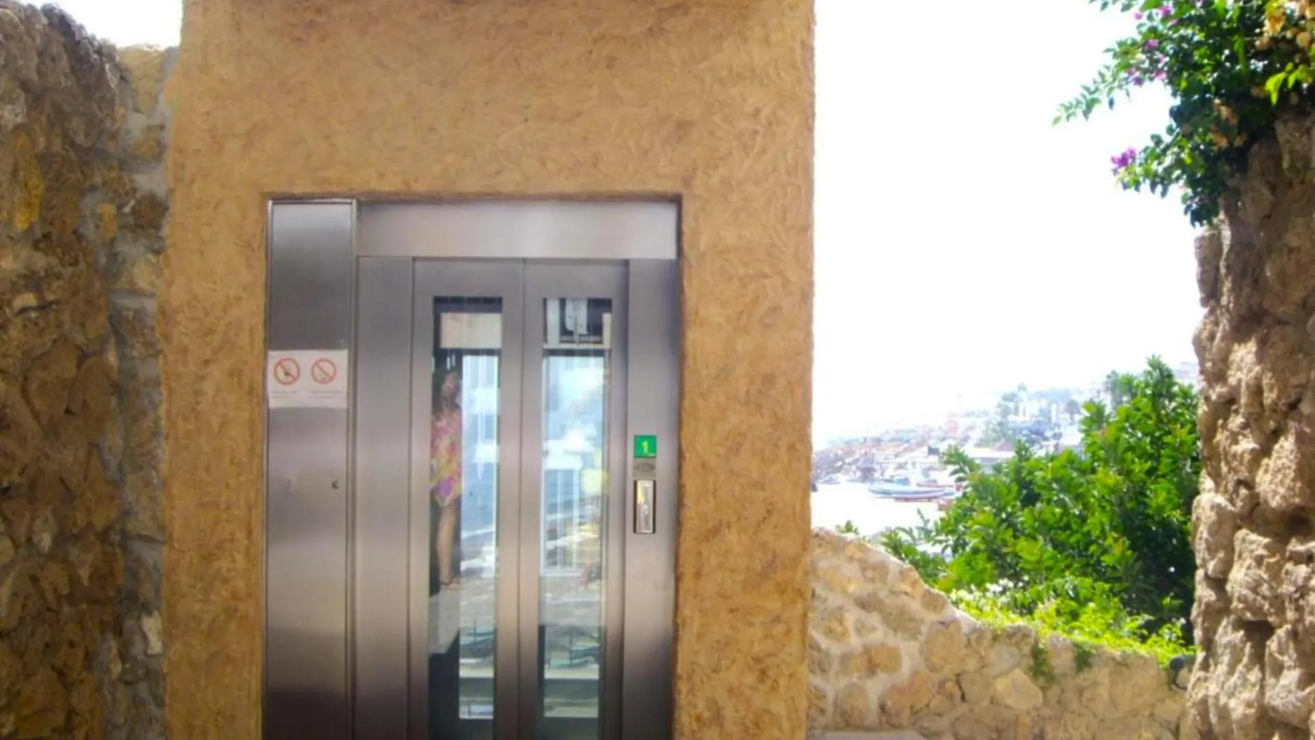 Santa Clara Modern & Exclusive Seafront Apartment Torremolinos